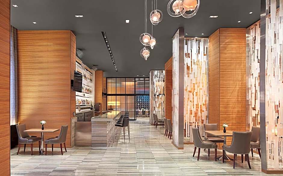 The Lofton Hotel Minneapolis, Tapestry Collection by Hilton