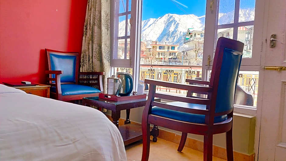 Snow Crest Inn l A Pure Veg Hotel