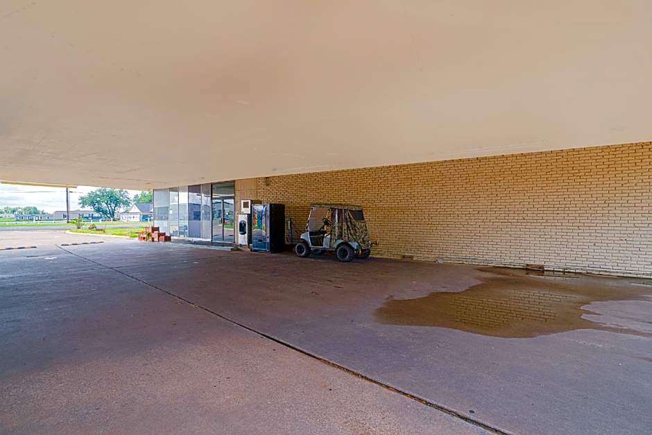 Town & Country Motel Bossier City by OYO