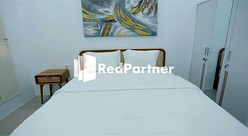 Pringgading Surf Camp Bengkulu Mitra RedDoorz