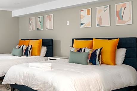 Queen Studio-Basement Level