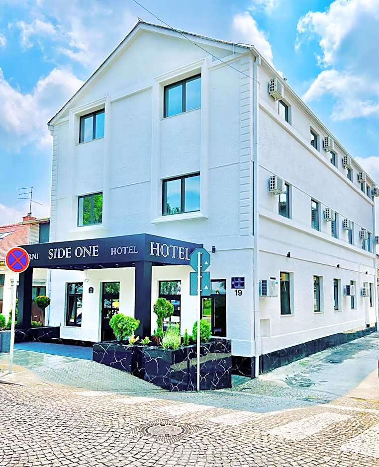 Side One Design Hotel Garni