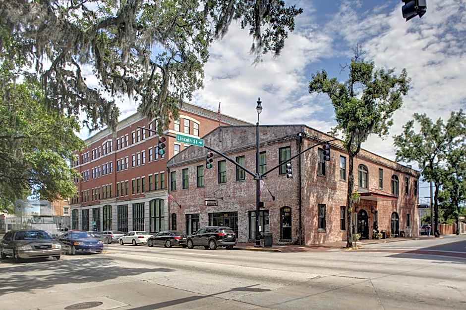 Staybridge Suites Savannah Historic District By IHG