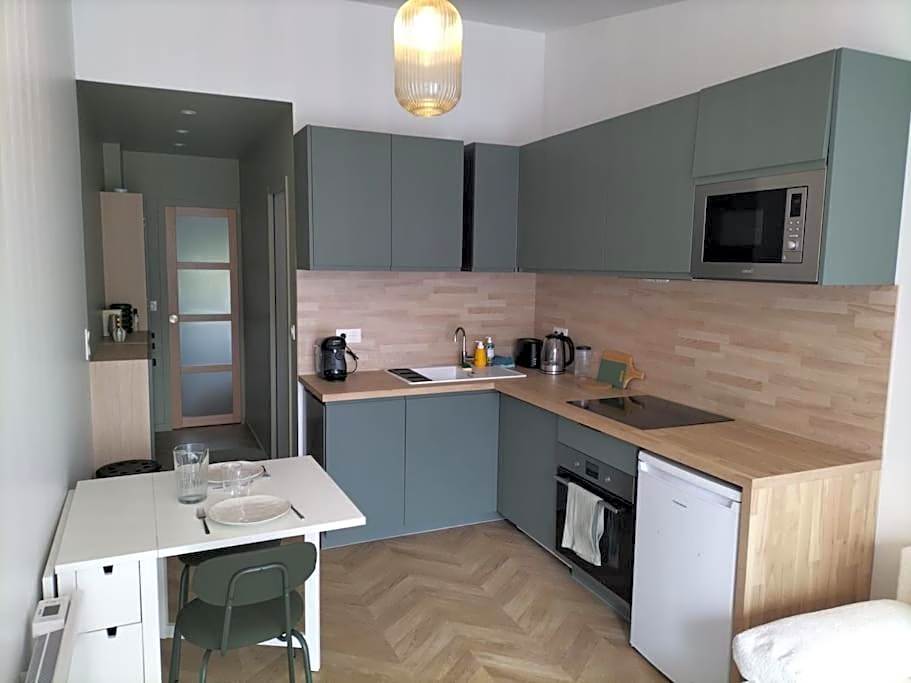 Charmant T2 Tiny House Lumineux au Cœur de Jouy