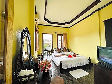 Deluxe Double Room with Balcony