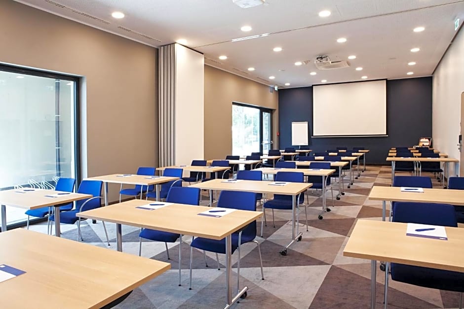 Holiday Inn Express Darmstadt By IHG
