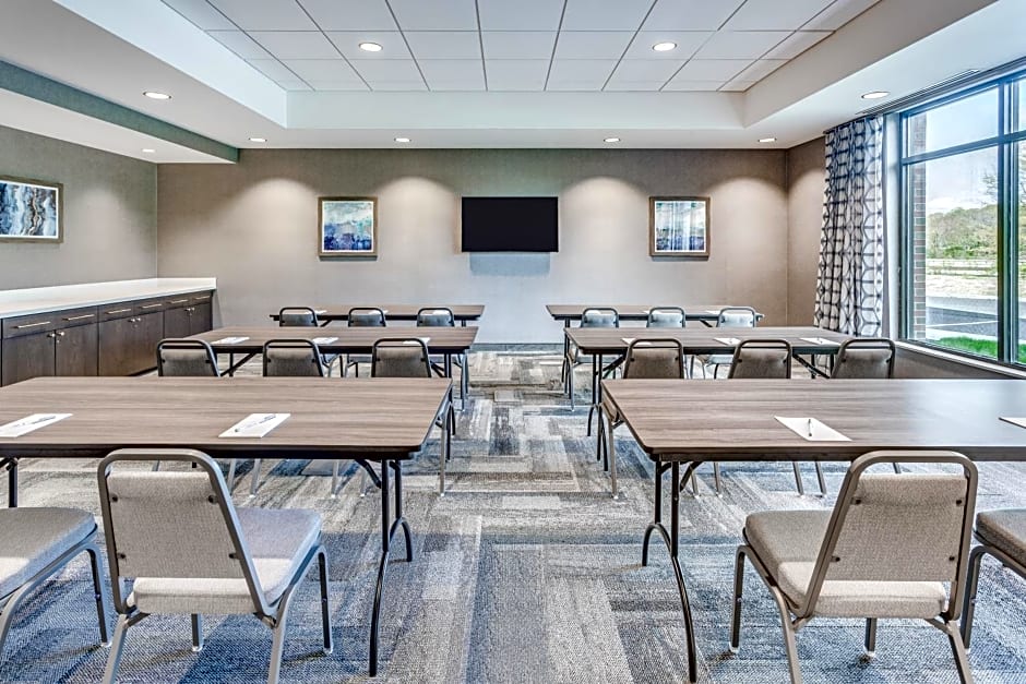 Hampton Inn & Suites Kittery