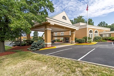 GreenRidge Hotel