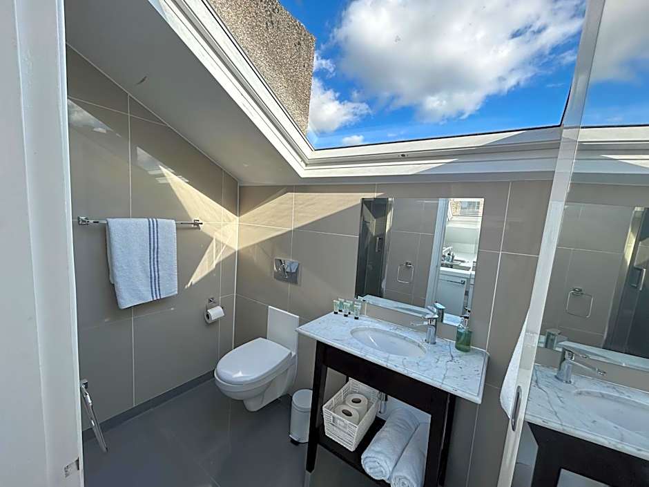 Sun Street Aparthotel