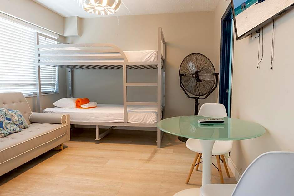 Hollywood Beach Suites and Hotel