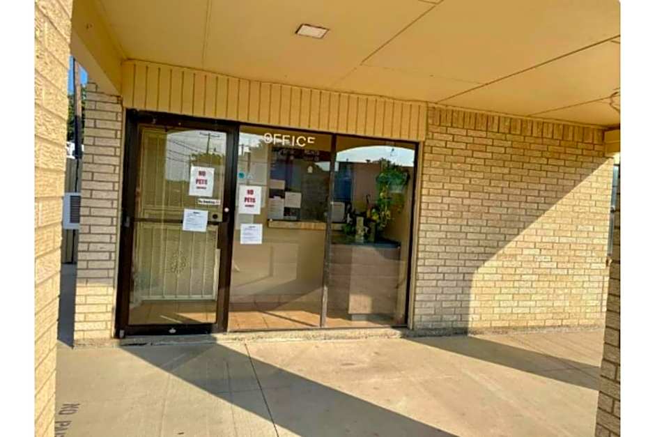 Golden Inn Dallas by Hotel O