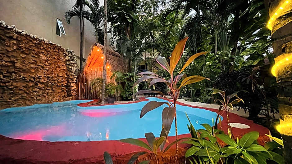 Hotel B&B by Playa del Karma