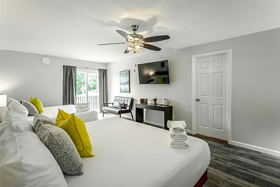 01 The Eames Suite - A PMI Scenic City Vacation Rental