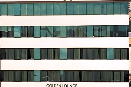 Golden Lounge Hotel