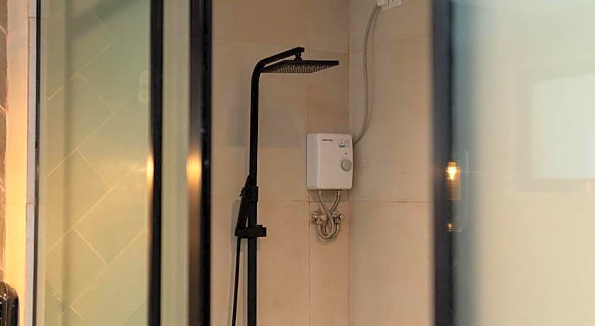 Adelina Hotel and Suites