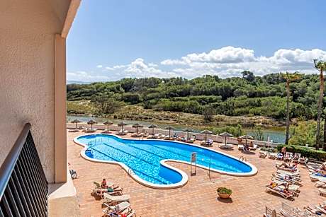 Double or Twin Room with Pool View