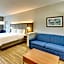 Holiday Inn Express & Suites Weatherford By IHG