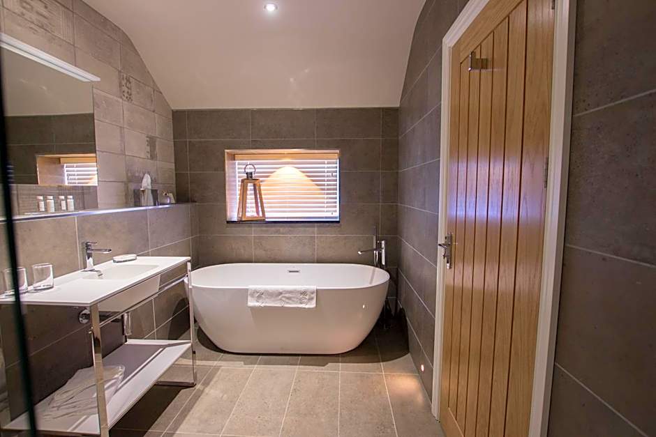 The Peacock at Barlow