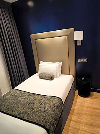 Solo Room