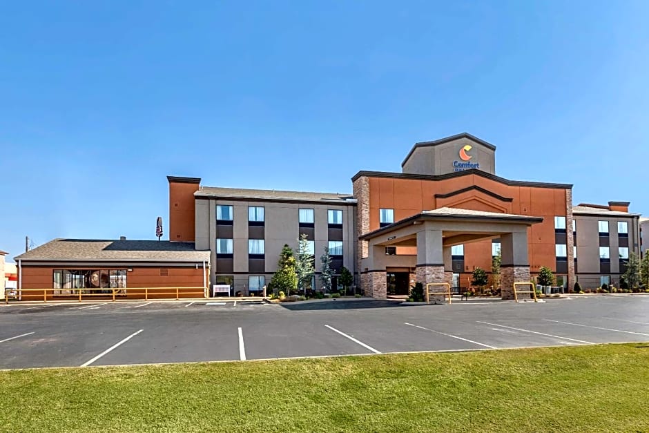 Comfort Inn & Suites Pauls Valley - City Lake