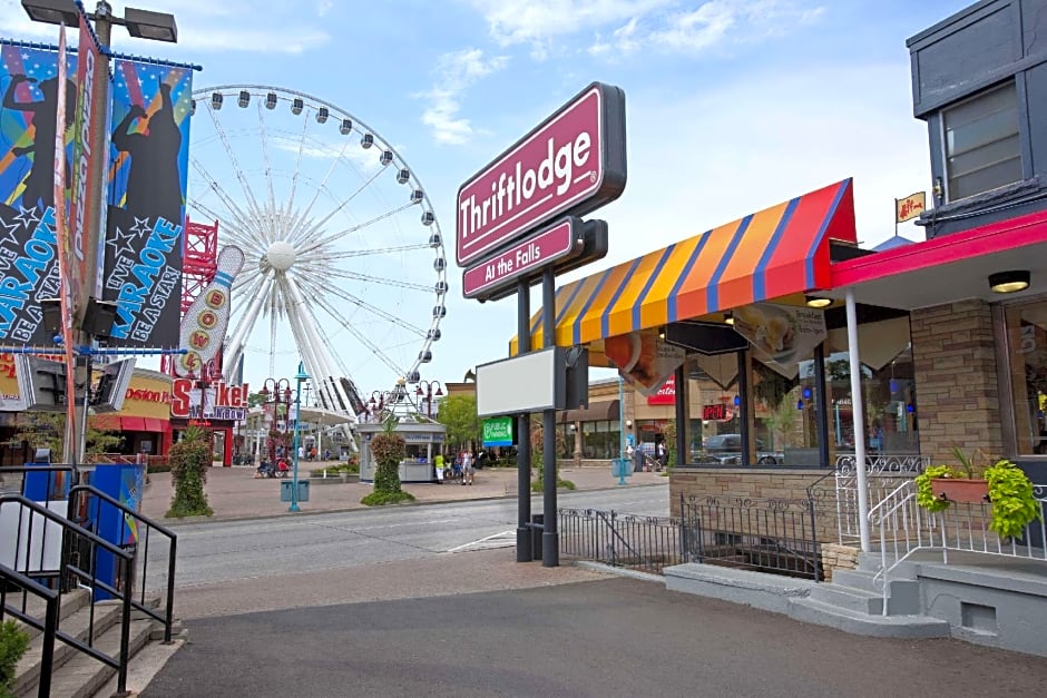 Thriftlodge Niagara Falls – Niagara Falls, ON