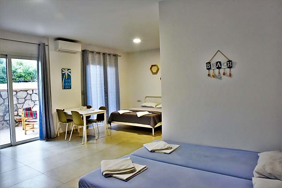 Telhinis Hotel & Apartments