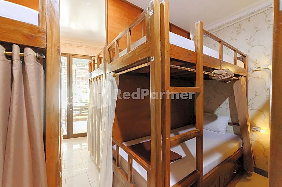 Shooting Star Hostel Kuta RedPartner (Mixed Dormitory)