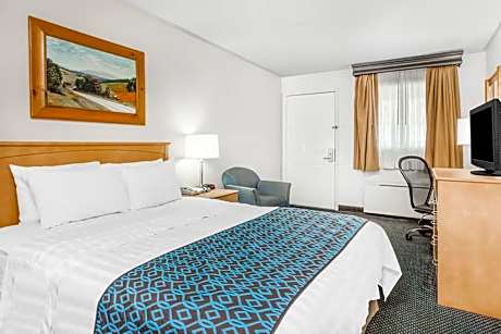 1 Queen Bed Non-Smoking