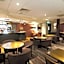 Premier Inn London Heathrow Airport T2 & T3 - Bath Road