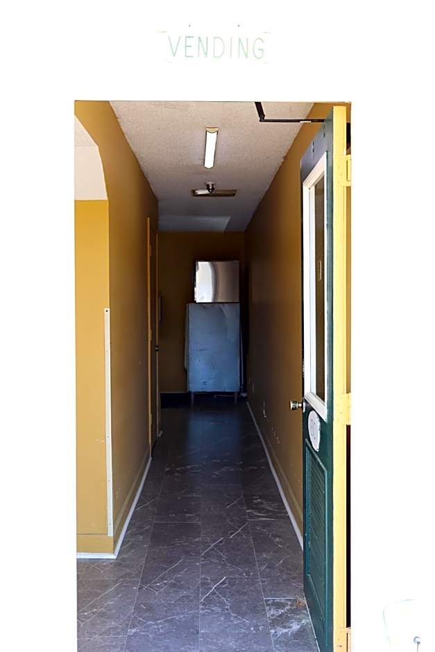 Woodstream Inn