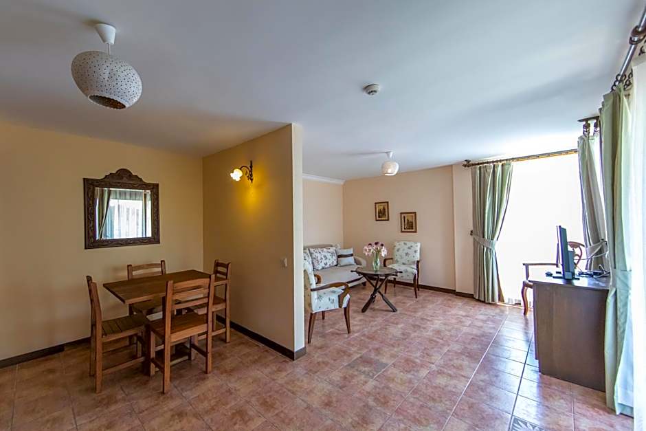 Ipek Garden Palace Residence