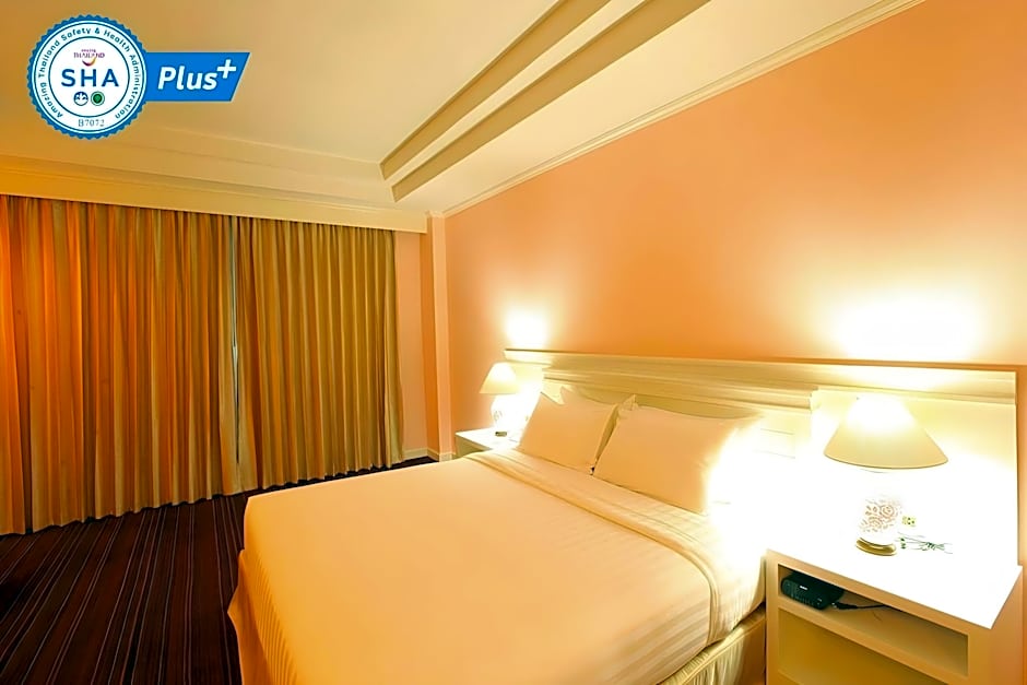 La Vie En Rose Hotel