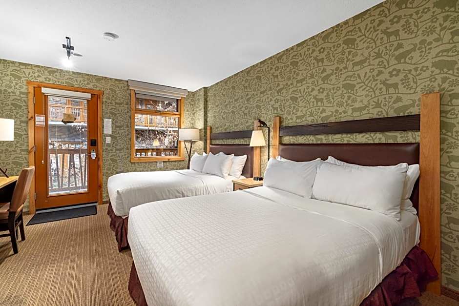 Fox Hotel And Suites