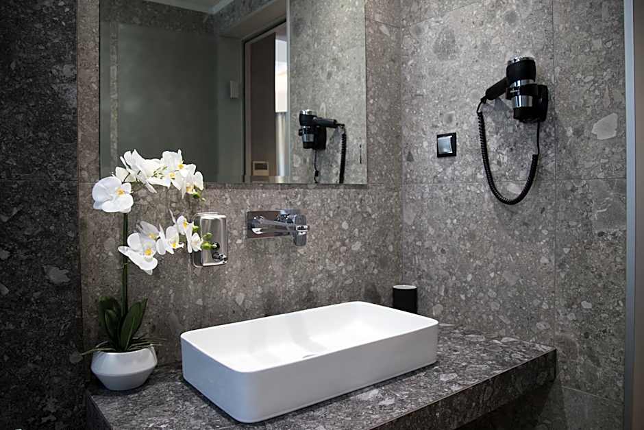 The Victoria Lefkada