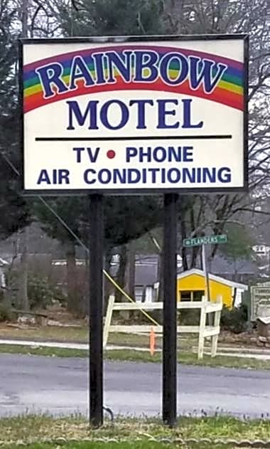 Rainbow Motel