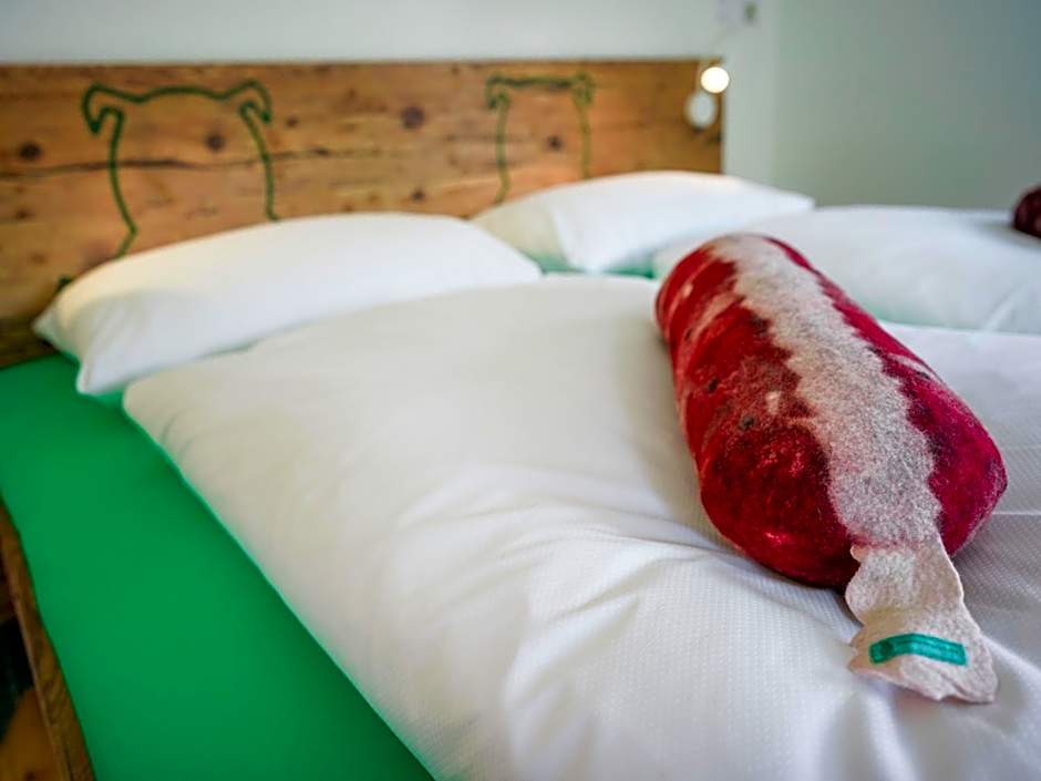 BRATWURSThotel