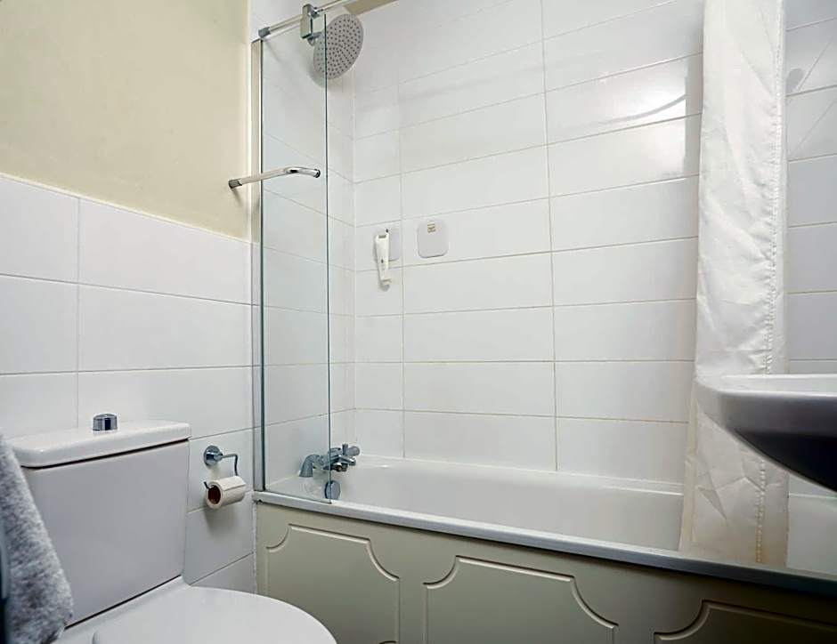 White Rabbit by Chef & Brewer Collection