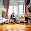Central 4 Bedroom 154m2 Apartment with terrace