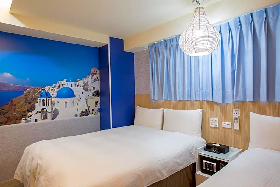 Photo 1 of 14 of Triple Room