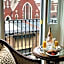 Market Pavilion Hotel