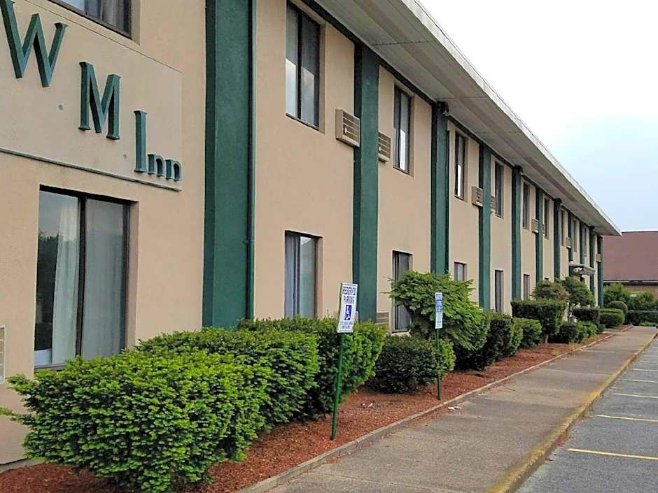 Woonsocket Motor Inn