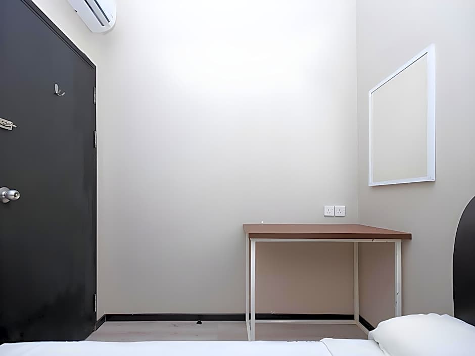 Hotel O Lm Residence