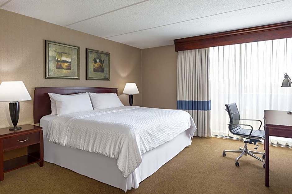 Four Points by Sheraton Chicago OHare Airport