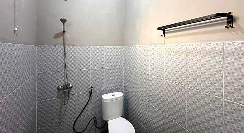 RedDoorz near Maulana Yusuf Stadium Serang