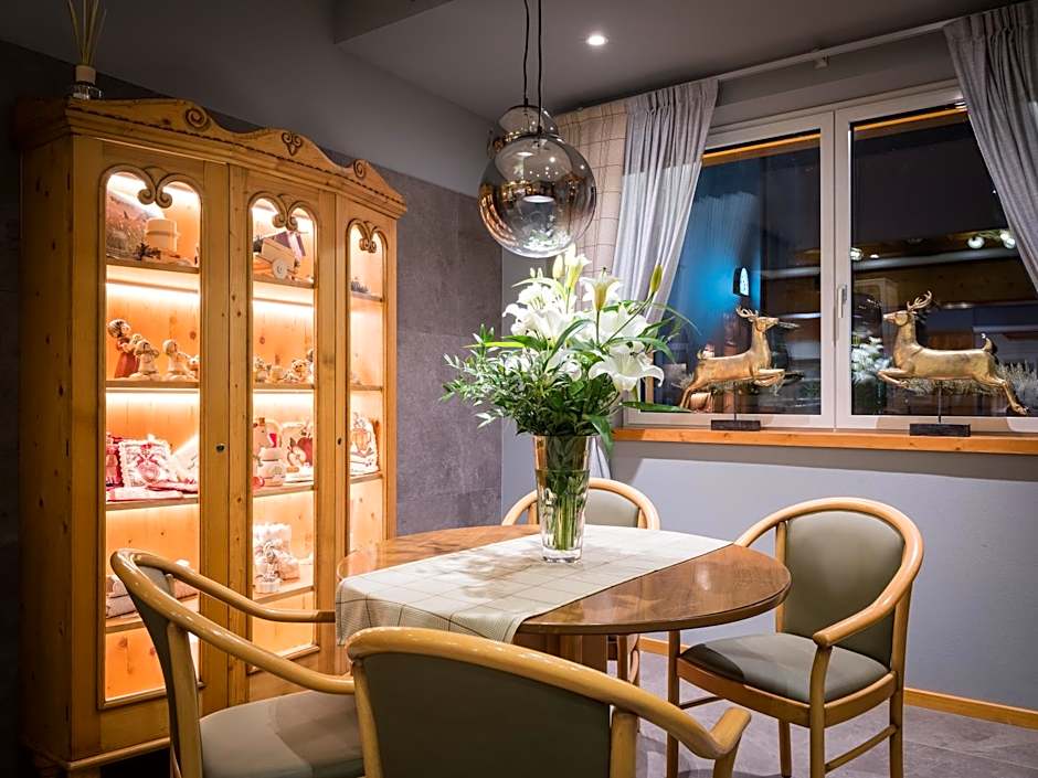 Albergo Dimaro Wellness Hotel