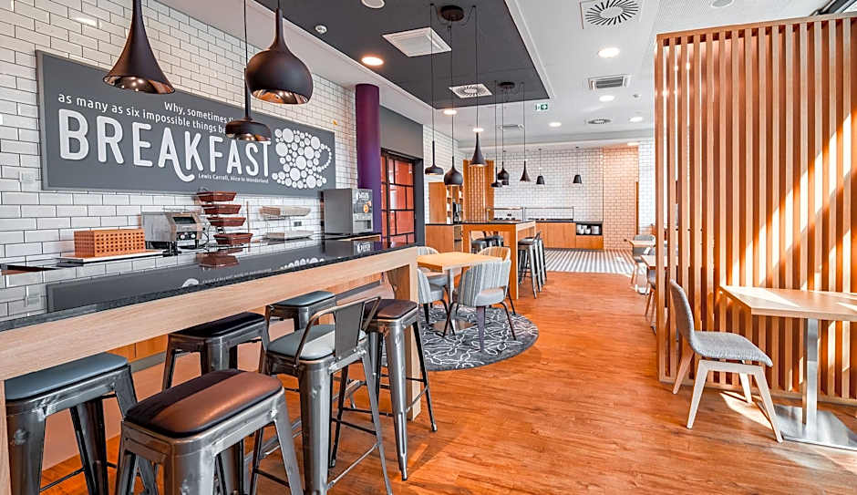 Premier Inn Mannheim City Centre
