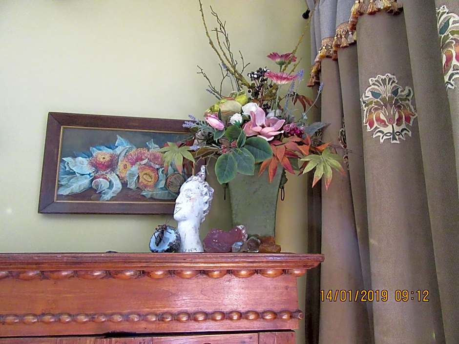 Redwood Valley B & B