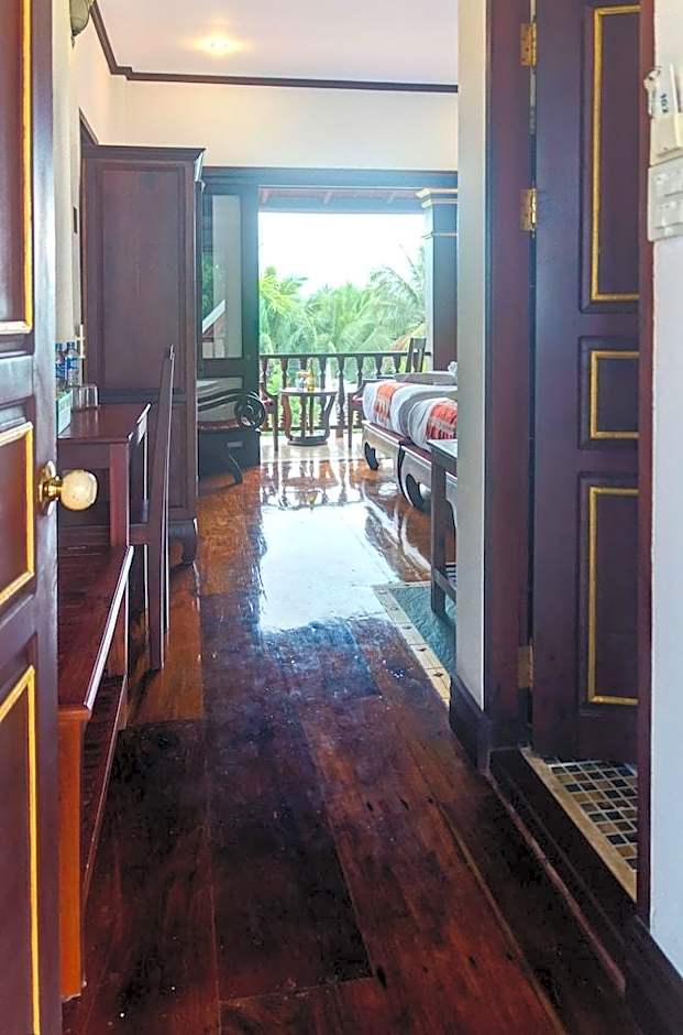 The View Pavilion Hotel