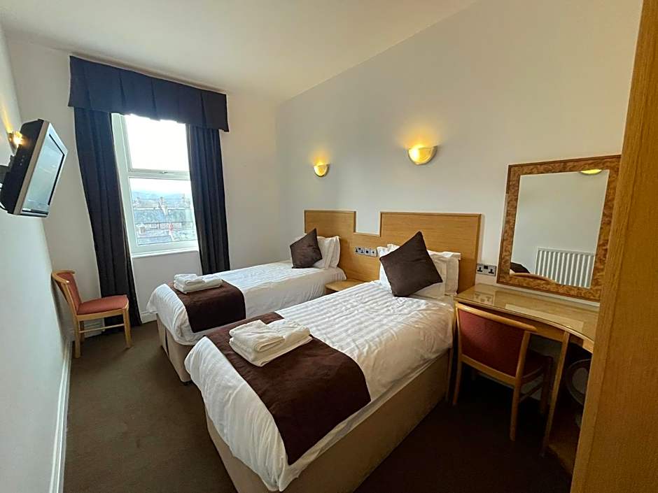 Four Saints Brig Y Don Hotel