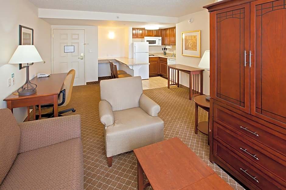 Staybridge Suites Indianapolis-Airport By IHG